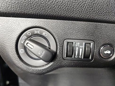 Certified 2023 Dodge Challenger SXT w/ Blacktop Package image 18