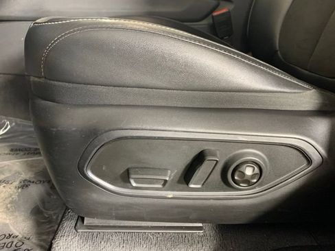 Used 2023 Jeep Grand Cherokee Altitude AWD/4WD image 19