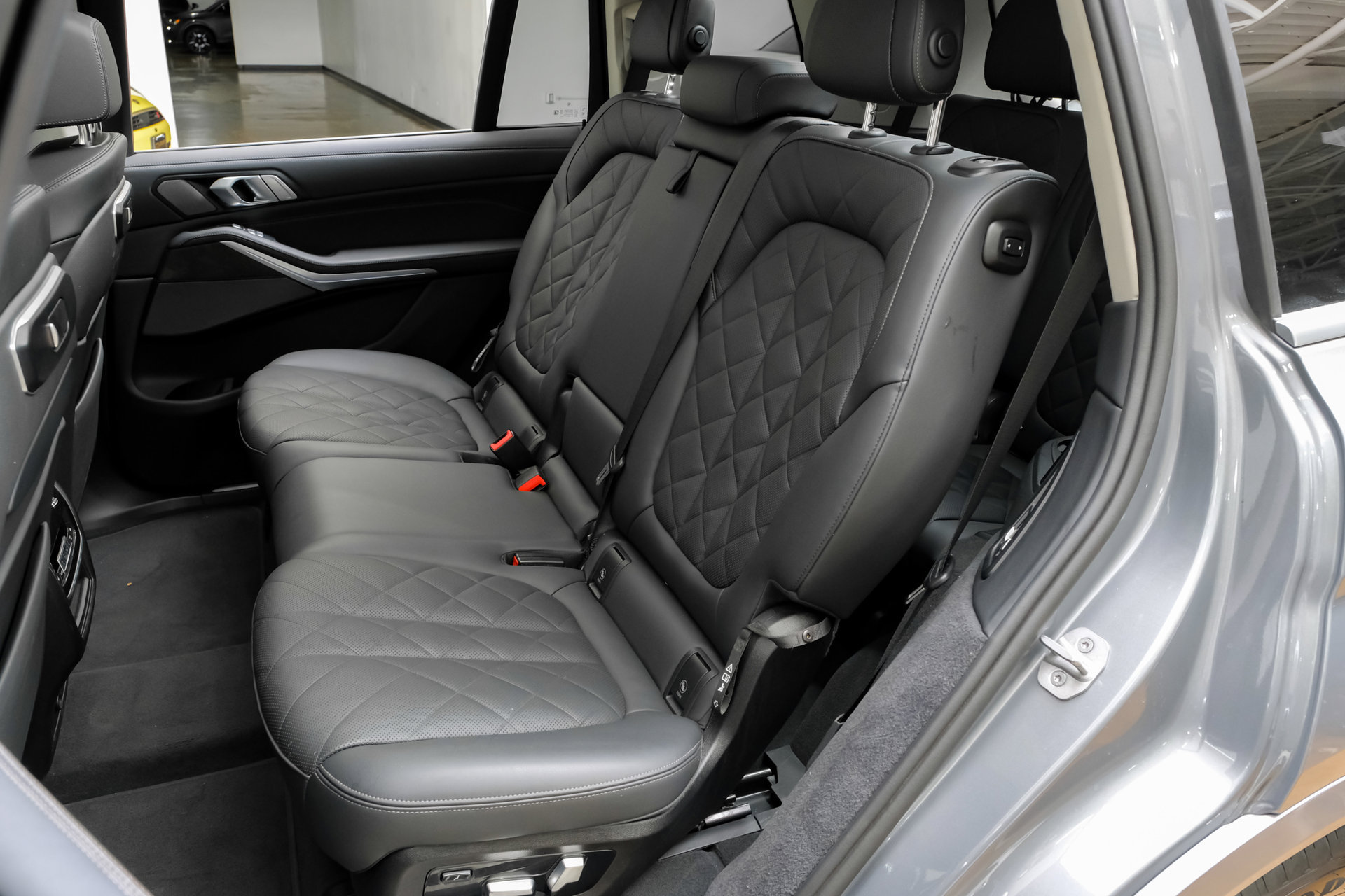Used 2025 BMW X7 xDrive40i AWD/4WD image 53