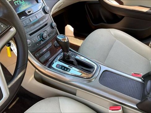 Used 2013 Chevrolet Malibu Eco w/ Power Convenience Package FWD image 13