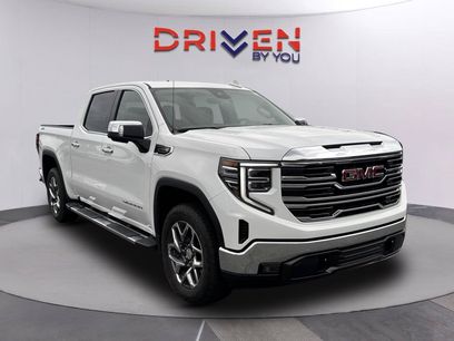 Used 2024 GMC Sierra 1500 SLT w/ SLT Premium Package