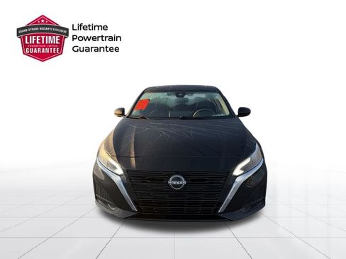 Used 2024 Nissan Altima 2.5 SL FWD image 10