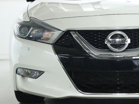 Used 2017 Nissan Maxima Platinum image 7
