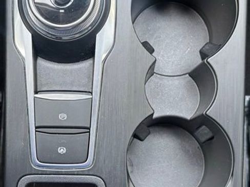 Used 2023 Ford Escape Platinum image 14