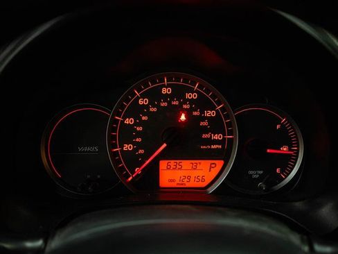 Used 2013 Toyota Yaris LE FWD image 15