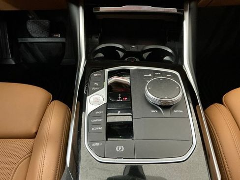 Used 2024 BMW 330i xDrive Sedan w/ Premium Package AWD/4WD image 13