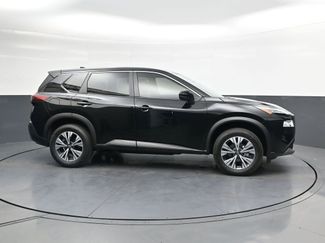Used 2023 Nissan Rogue SV AWD/4WD video 3