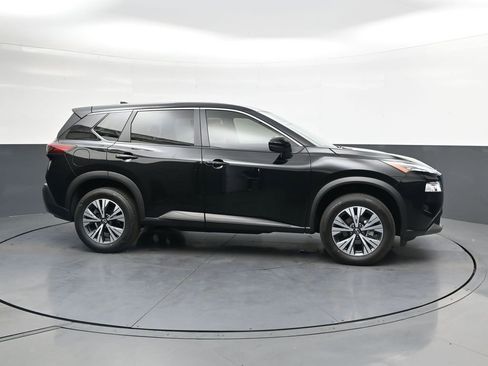 Used 2023 Nissan Rogue SV AWD/4WD image 3