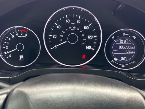 Used 2020 Honda HR-V LX image 22
