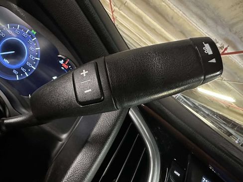 Used 2020 Cadillac Escalade ESV Luxury AWD/4WD image 35