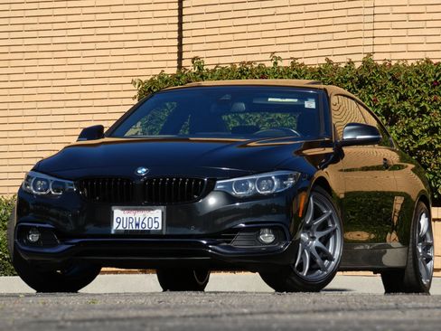 Used 2020 BMW 430i Coupe w/ Convenience Package image 4