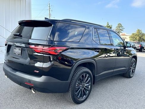 Used 2023 Chevrolet Traverse RS image 27