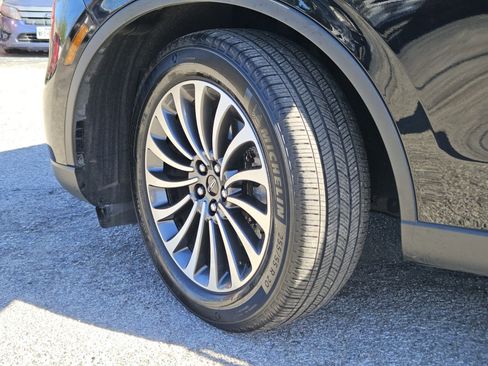 Used 2020 Lincoln Aviator Reserve w/ Elements Package Plus image 35