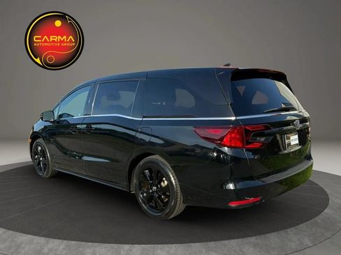 Used 2023 Honda Odyssey Sport image 3