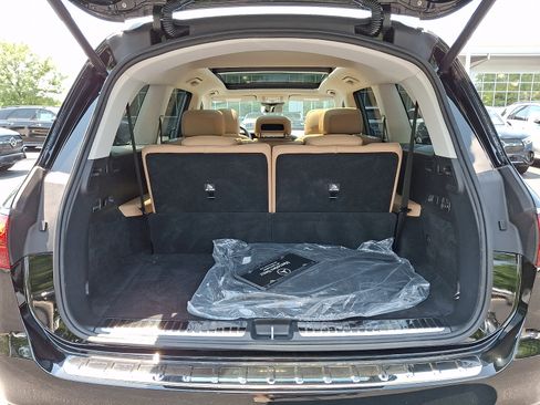 Certified 2026 Mercedes-Benz GLS 450 4MATIC image 31