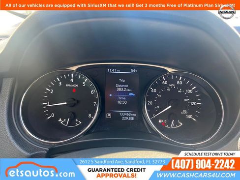 Used 2016 Nissan Rogue SV image 14