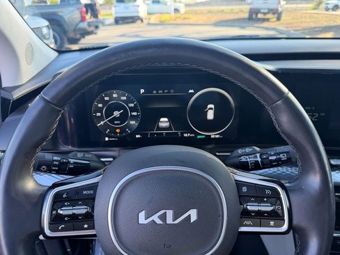 Used 2024 Kia Carnival SX Prestige FWD image 14