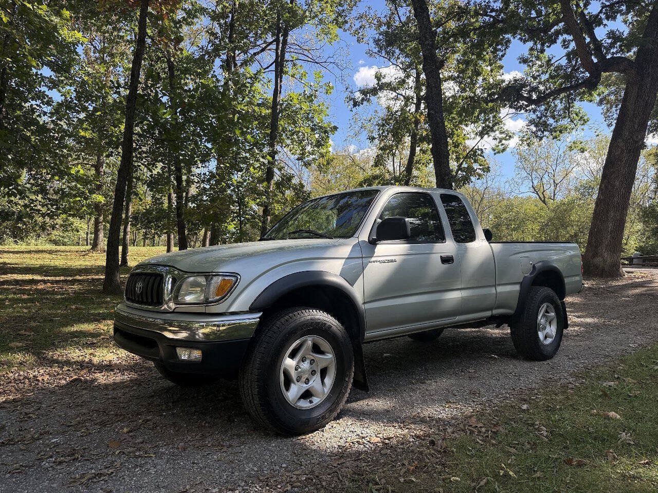 Used 2003 Toyota Tacoma PreRunner w/ SR5 Pkg RWD image 3