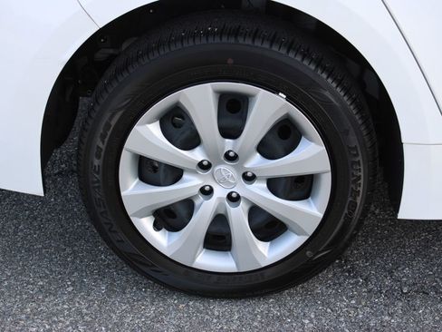 Used 2024 Toyota Corolla LE image 33