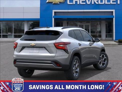 New 2026 Chevrolet Trax LT w/ Driver Confidence Package FWD image 4