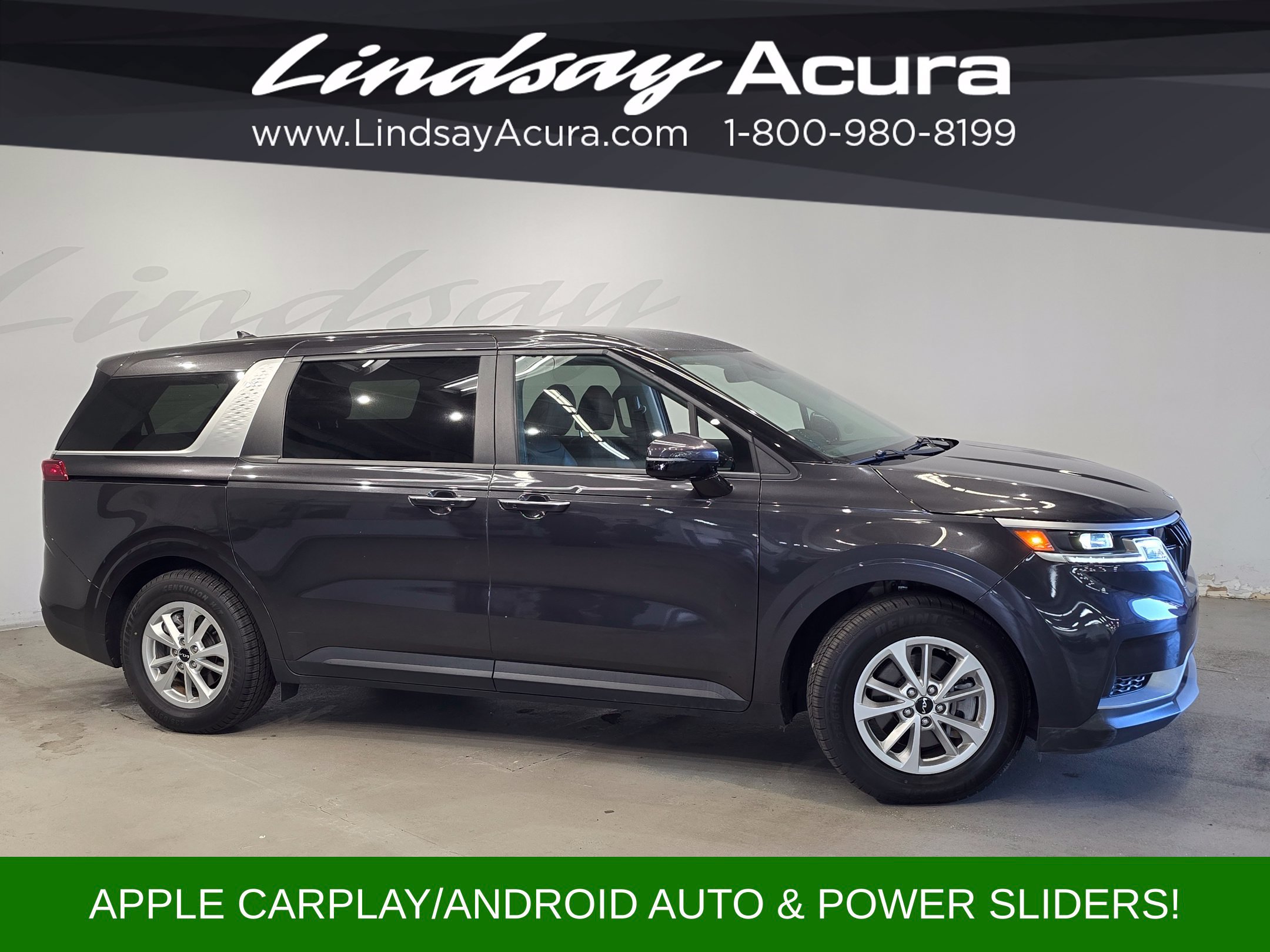 Used 2024 Kia Carnival LX FWD image 3