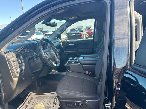 Used 2021 Chevrolet Silverado 1500 LT AWD/4WD image 19