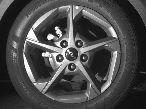 Used 2025 Kia K4 LXS image 15