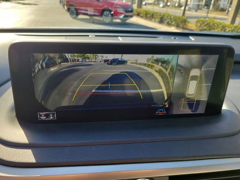 Used 2022 Lexus RX 350L Premium w/ Premium Package image 33