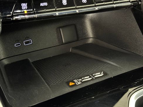 Certified 2026 Chevrolet Traverse LT AWD/4WD image 22