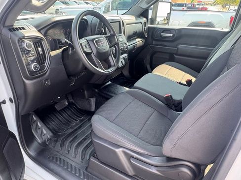 Used 2022 GMC Sierra 2500 Pro w/ Convenience Package AWD/4WD image 16