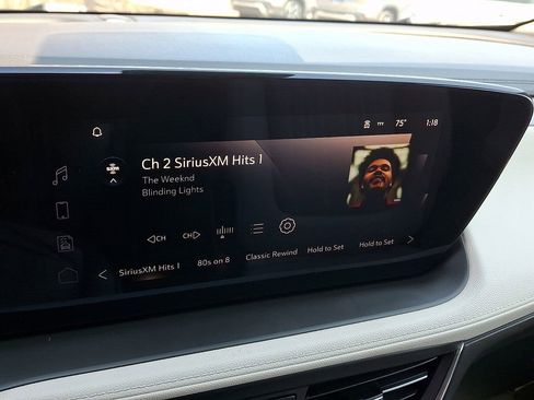 Used 2025 Buick Encore GX Avenir w/ Avenir Technology Package image 16