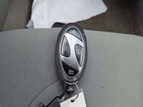 Used 2025 Hyundai Elantra SEL FWD image 36