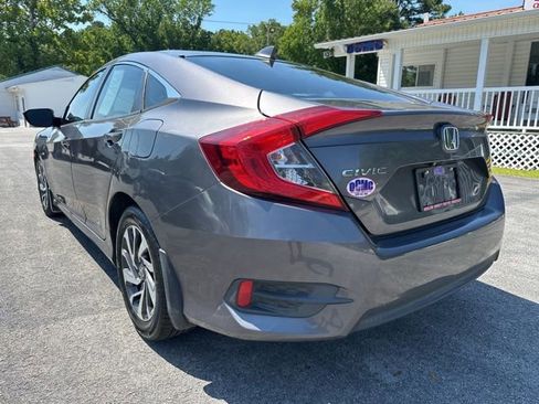 Used 2017 Honda Civic EX image 5