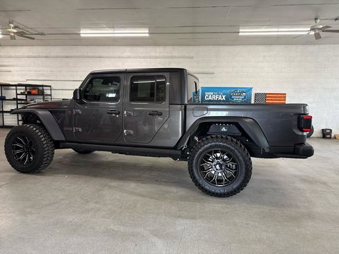 Used 2022 Jeep Gladiator Rubicon w/ LED Lighting Group image 2