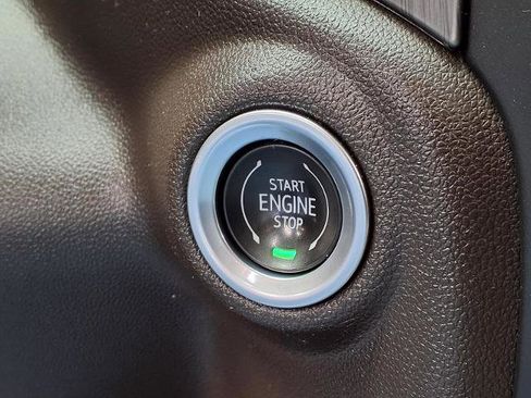 Used 2020 GMC Sierra 3500 Denali w/ Denali Ultimate Package image 10