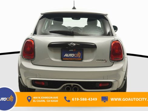 Used 2017 MINI Cooper S image 12