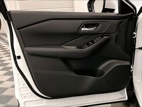 New 2026 Nissan Rogue SV image 30