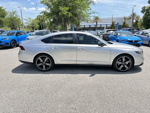 Used 2024 Honda Accord Sport image 7