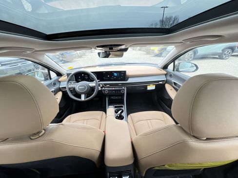 New 2025 Hyundai Sonata Limited image 12