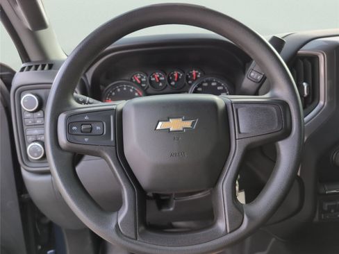 Used 2021 Chevrolet Silverado 1500 Custom image 19