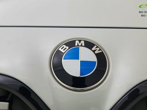 Used 2024 BMW M440i Convertible w/ Premium Package RWD image 23
