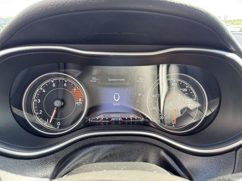 Used 2019 Jeep Cherokee Limited AWD/4WD image 21
