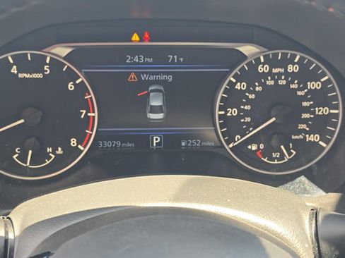 Used 2023 Nissan Altima 2.5 SR AWD/4WD image 13