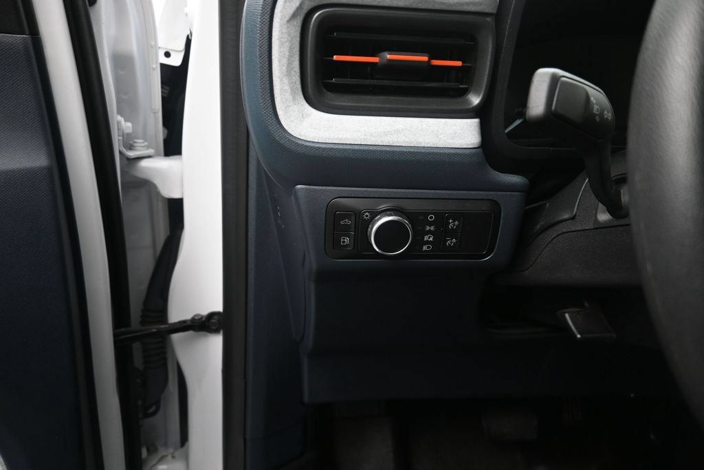 Used 2024 Ford Maverick XLT FWD image 12