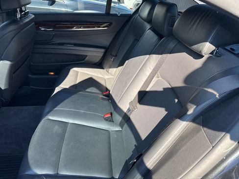 Used 2015 BMW 740Li image 4