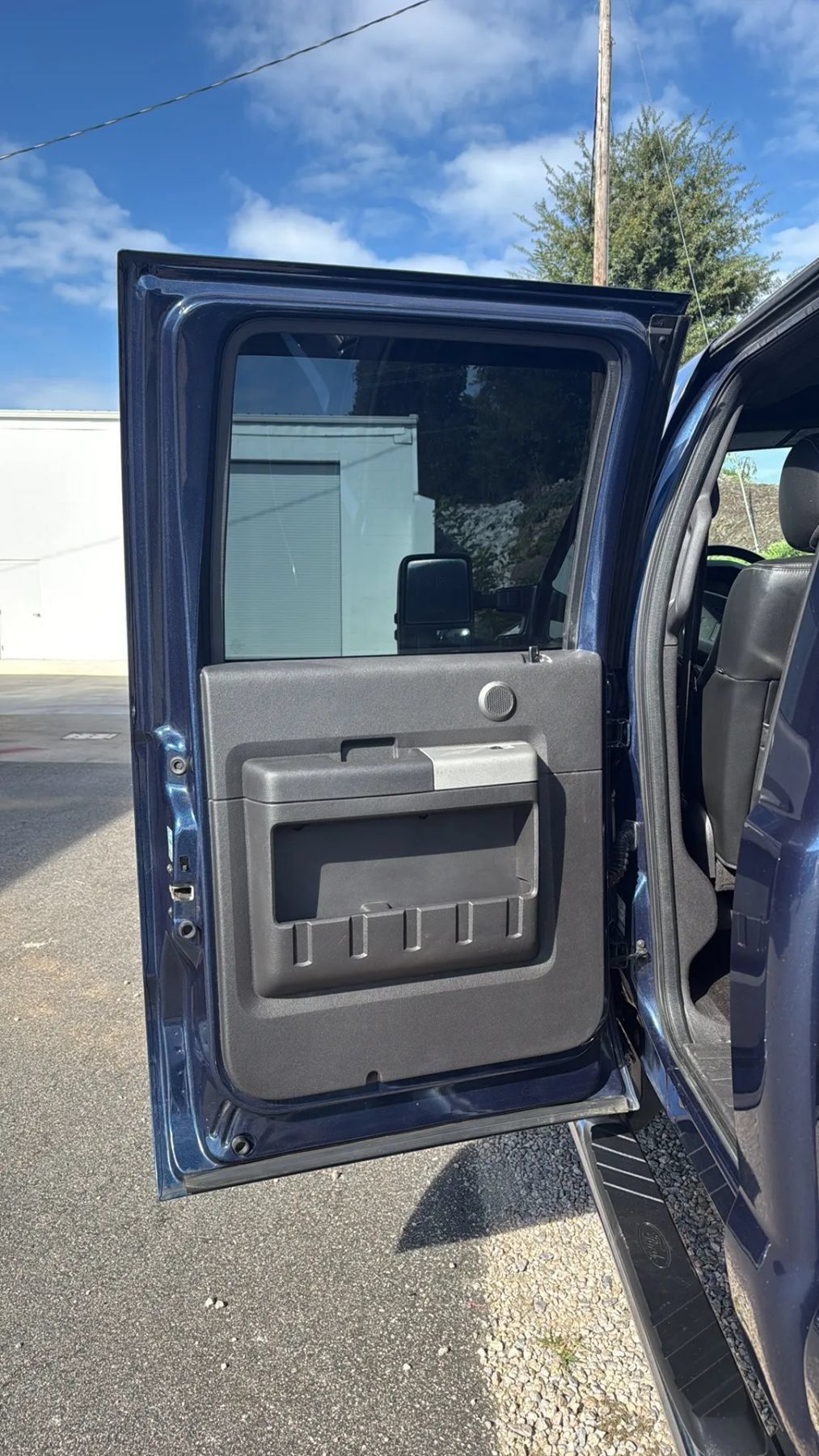 Used 2015 Ford F250 Lariat w/ Lariat Ultimate Package AWD/4WD image 47