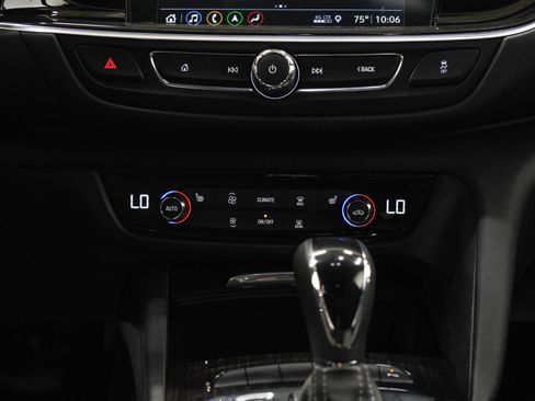 Used 2019 Buick Regal Avenir FWD image 17