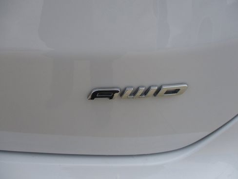 Used 2024 Ford Edge SEL w/ Convenience Package image 6