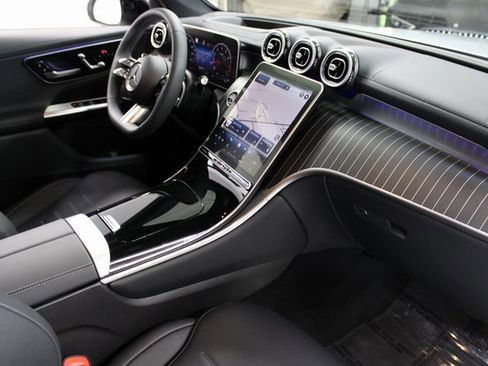 Used 2024 Mercedes-Benz GLC 300 image 13