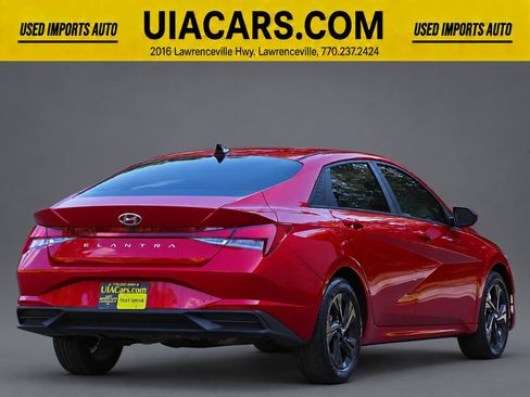 Used 2023 Hyundai Elantra SEL w/ Cargo Package FWD image 5